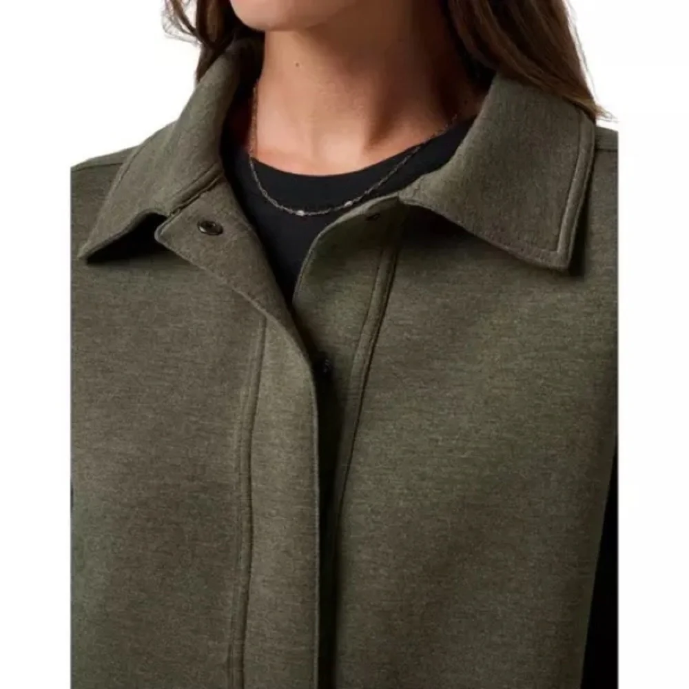 TRAVIS MATHEW Women's TravisMathew Cloudscape Button Down Bomber Jacket - Picture 3 of 7